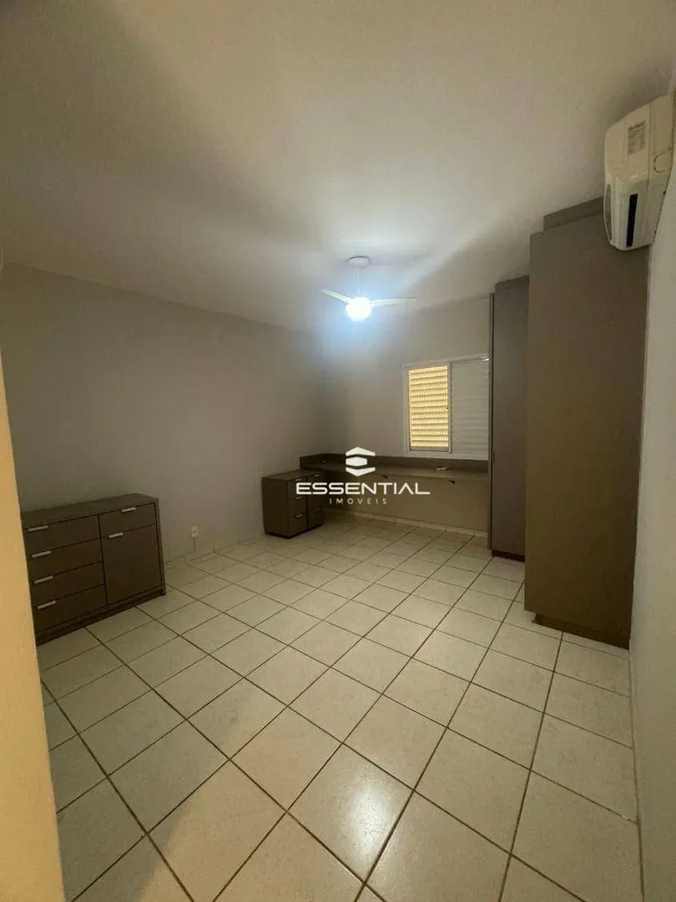 Apartamento, 3 quartos, 140 m² - Foto 11