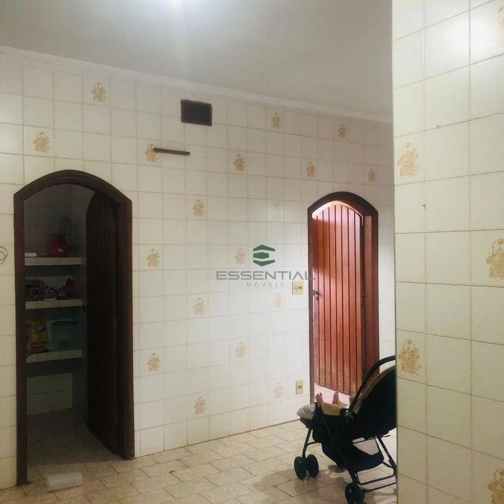 Casa, 3 quartos, 253 m² - Foto 4
