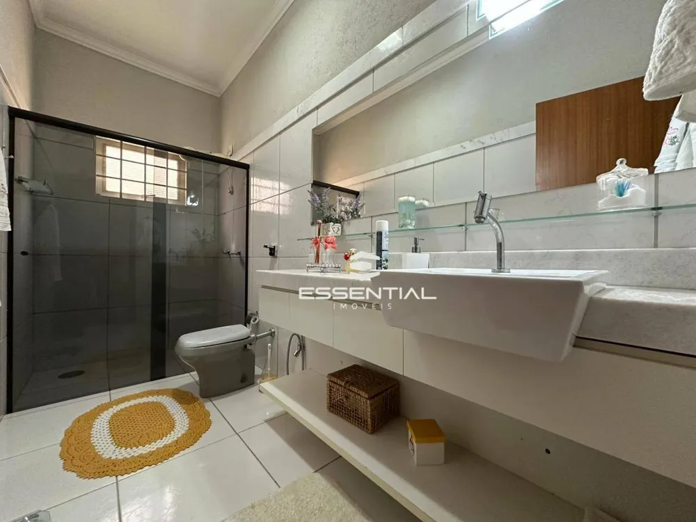 Casa, 4 quartos, 238 m² - Foto 10