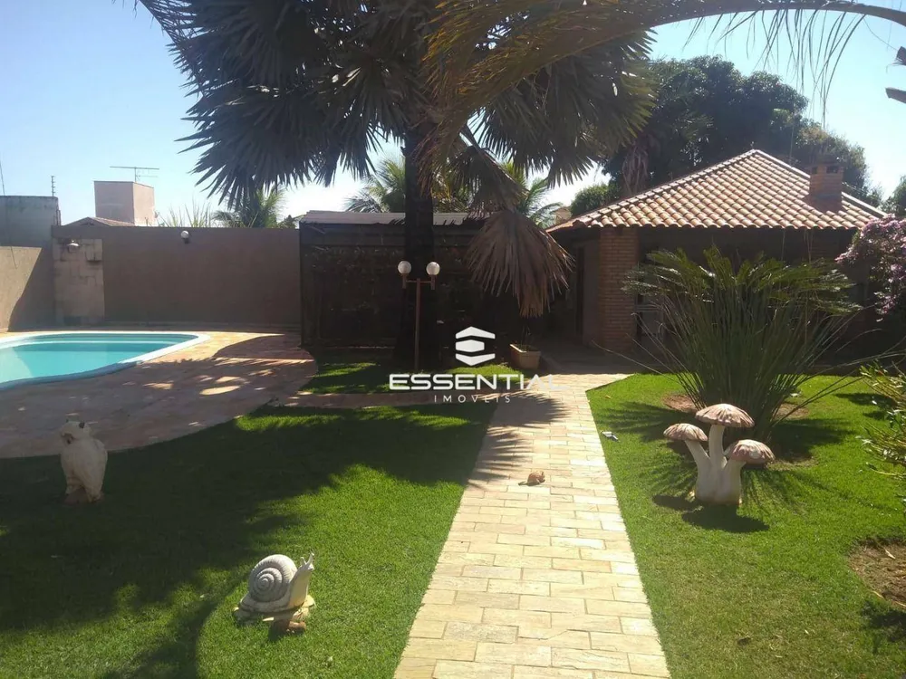 Casa, 3 quartos, 300 m² - Foto 1