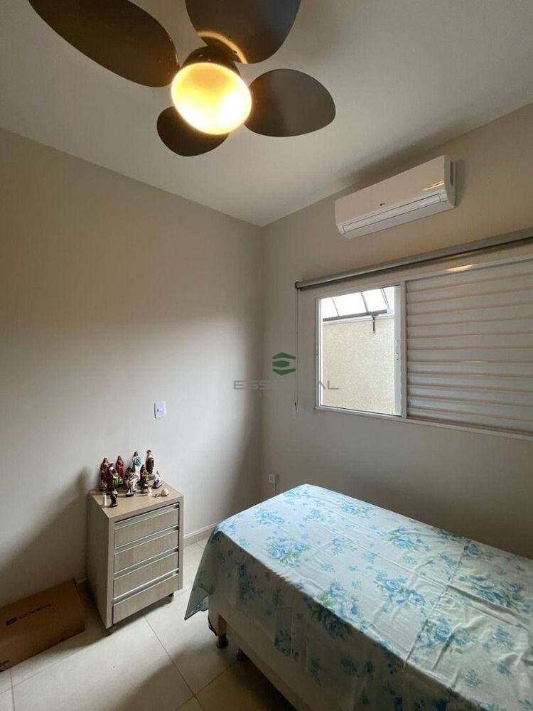 Casa de Condomínio à venda com 3 quartos, 171m² - Foto 2