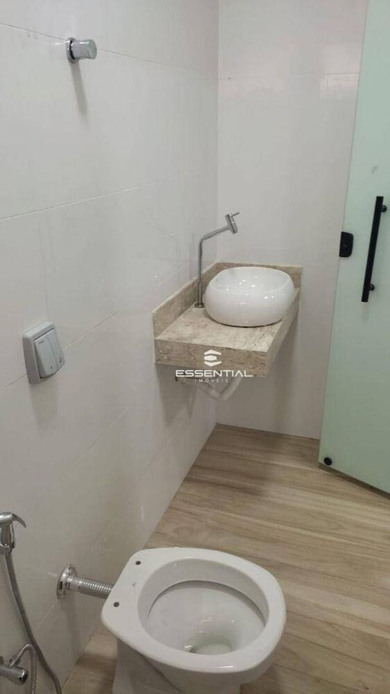 Casa, 4 quartos, 230 m² - Foto 3