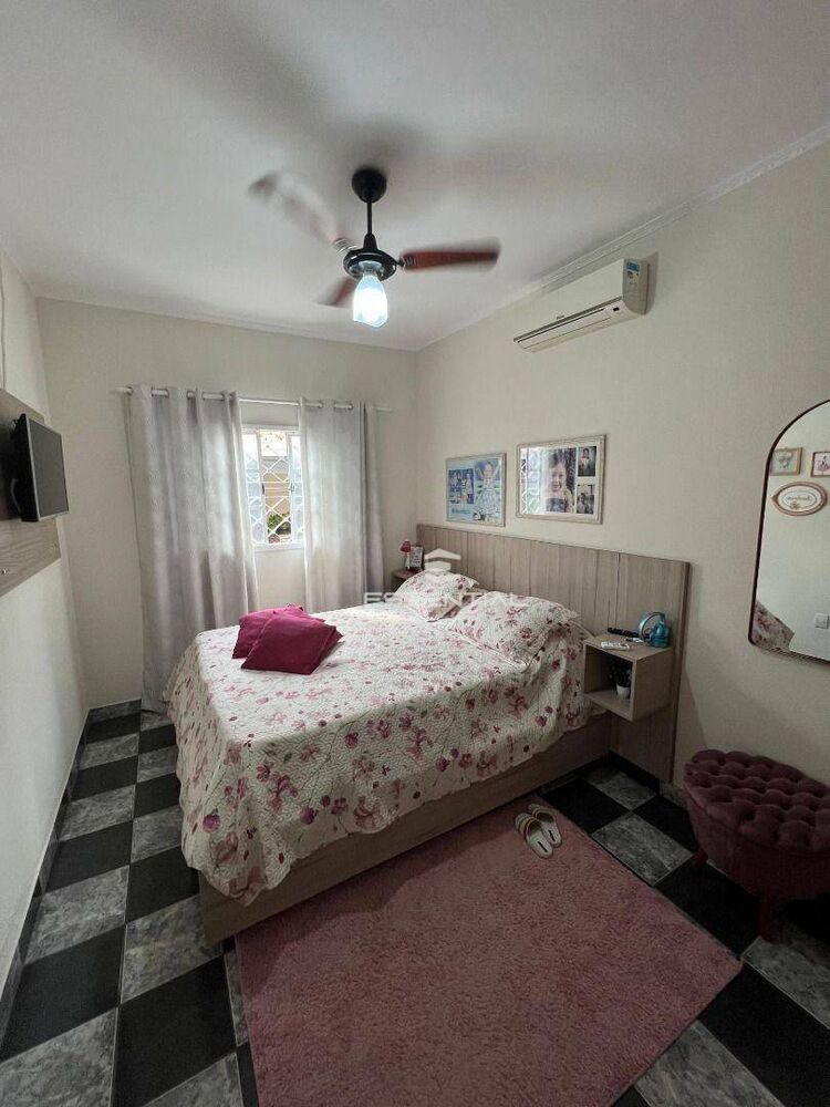 Casa, 3 quartos, 234 m² - Foto 4