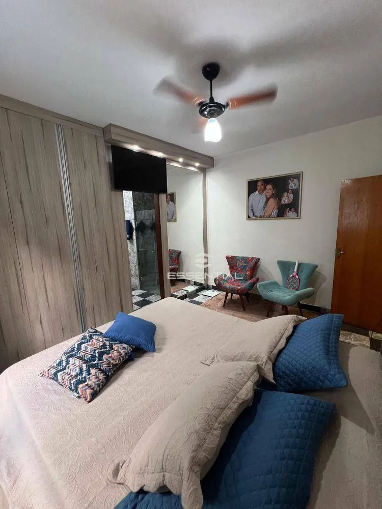 Casa, 3 quartos, 234 m² - Foto 10