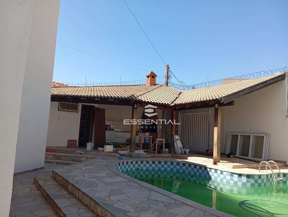 Sobrado, 4 quartos, 434 m² - Foto 1