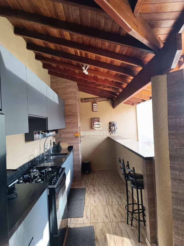 Casa, 2 quartos, 218 m² - Foto 8