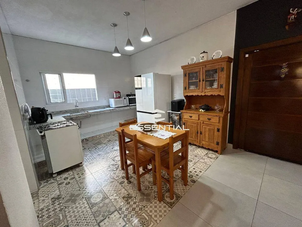Casa, 3 quartos, 170 m² - Foto 2