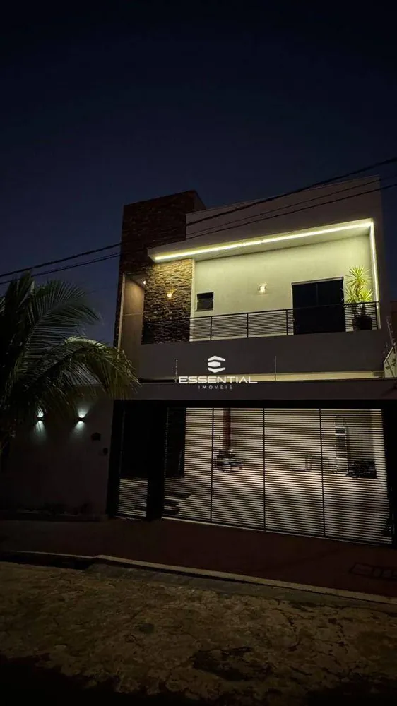 Sobrado, 3 quartos, 180 m² - Foto 1