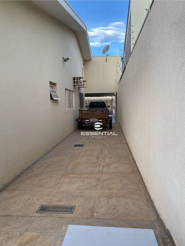 Casa, 4 quartos, 270 m² - Foto 3