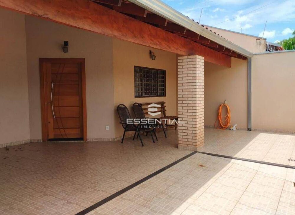 Casa à venda com 3 quartos, 160m² - Foto 1