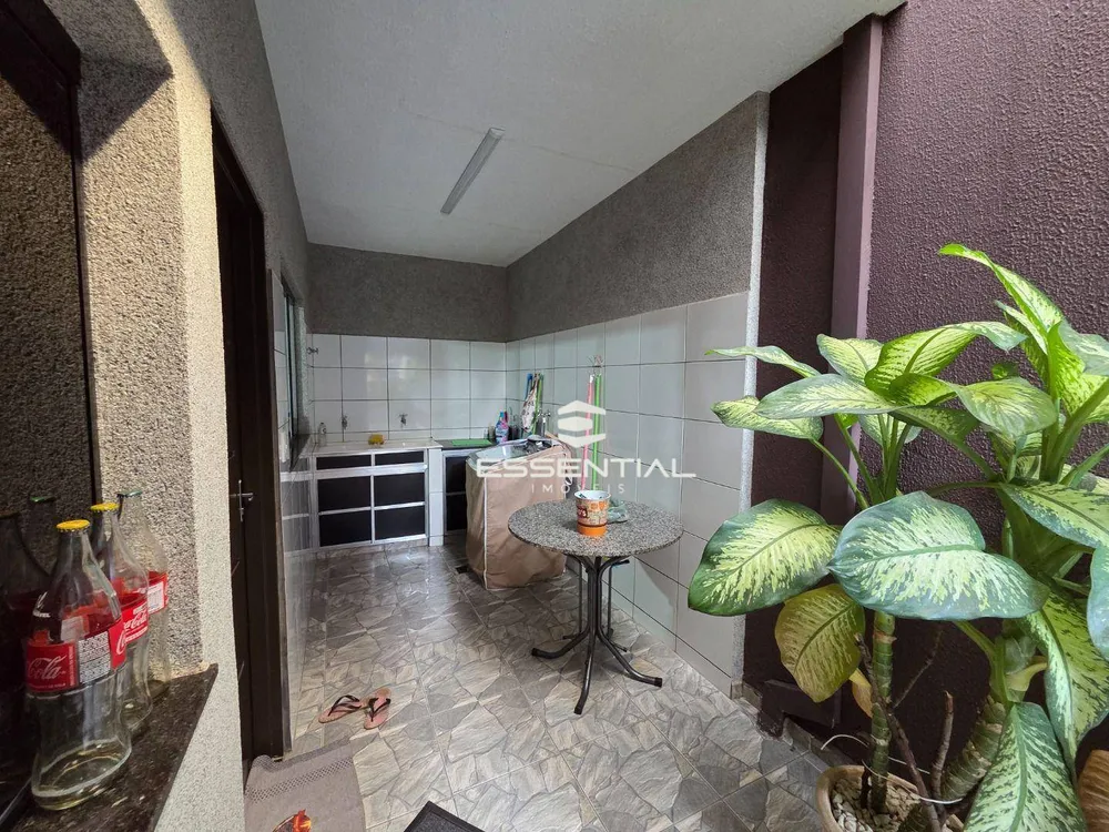 Casa, 5 quartos, 180 m² - Foto 3
