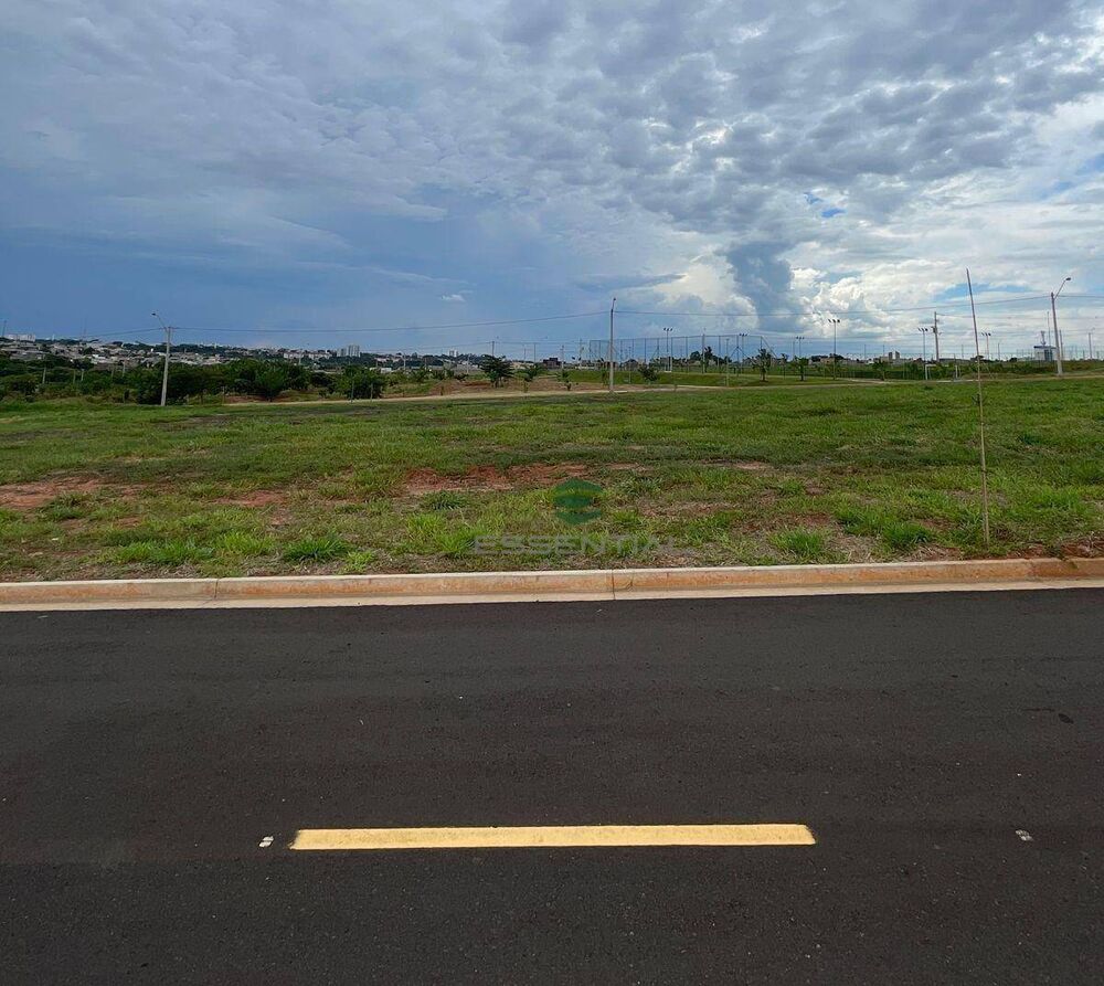 Loteamento e Condomínio, 300 m² - Foto 1