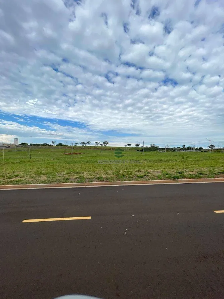 Loteamento e Condomínio, 300 m² - Foto 1