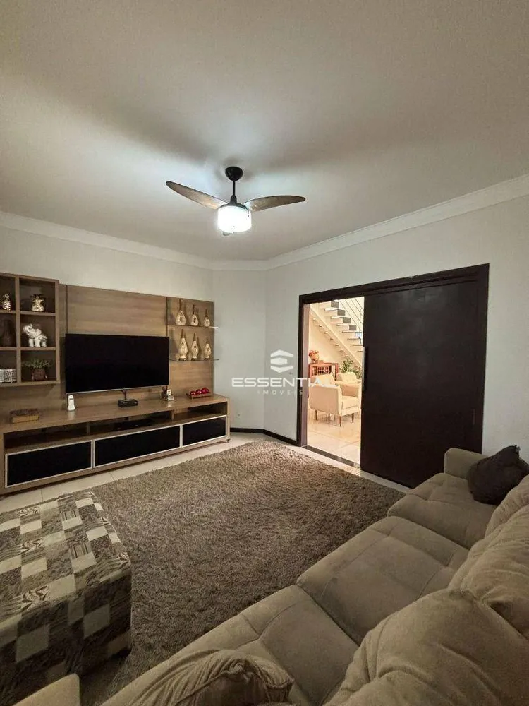 Sobrado, 3 quartos, 300 m² - Foto 2