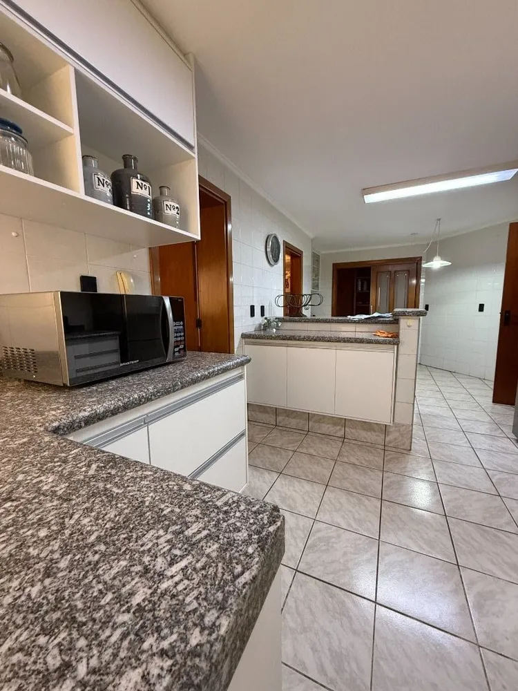 Apartamento, 5 quartos, 300 m² - Foto 1