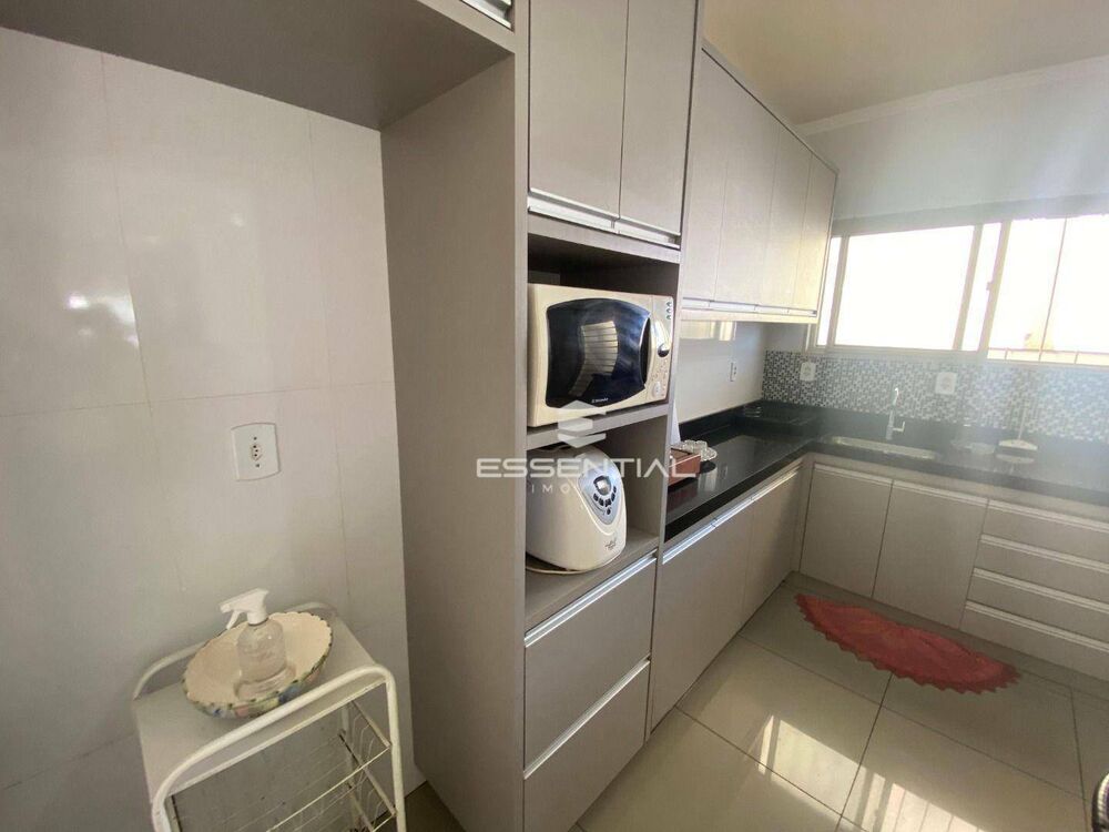 Apartamento à venda com 2 quartos, 75m² - Foto 6
