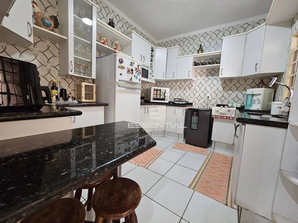 Casa, 4 quartos, 217 m² - Foto 3