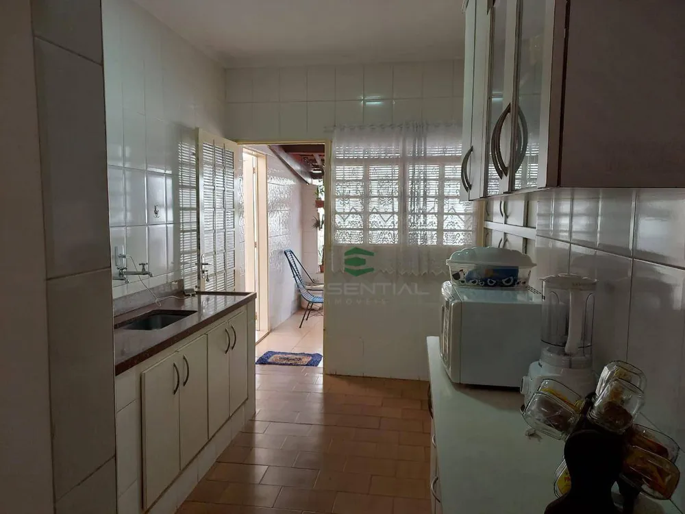 Casa, 3 quartos, 197 m² - Foto 4