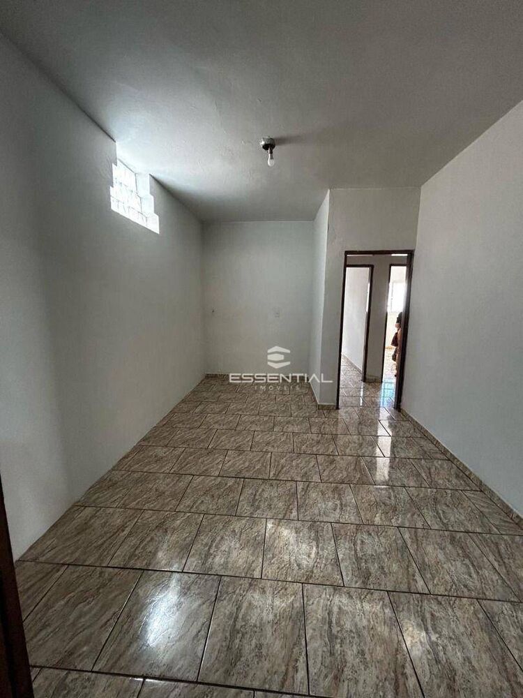 Casa à venda com 2 quartos, 150m² - Foto 5