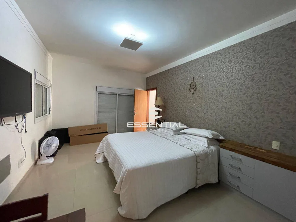 Sobrado, 4 quartos, 350 m² - Foto 2