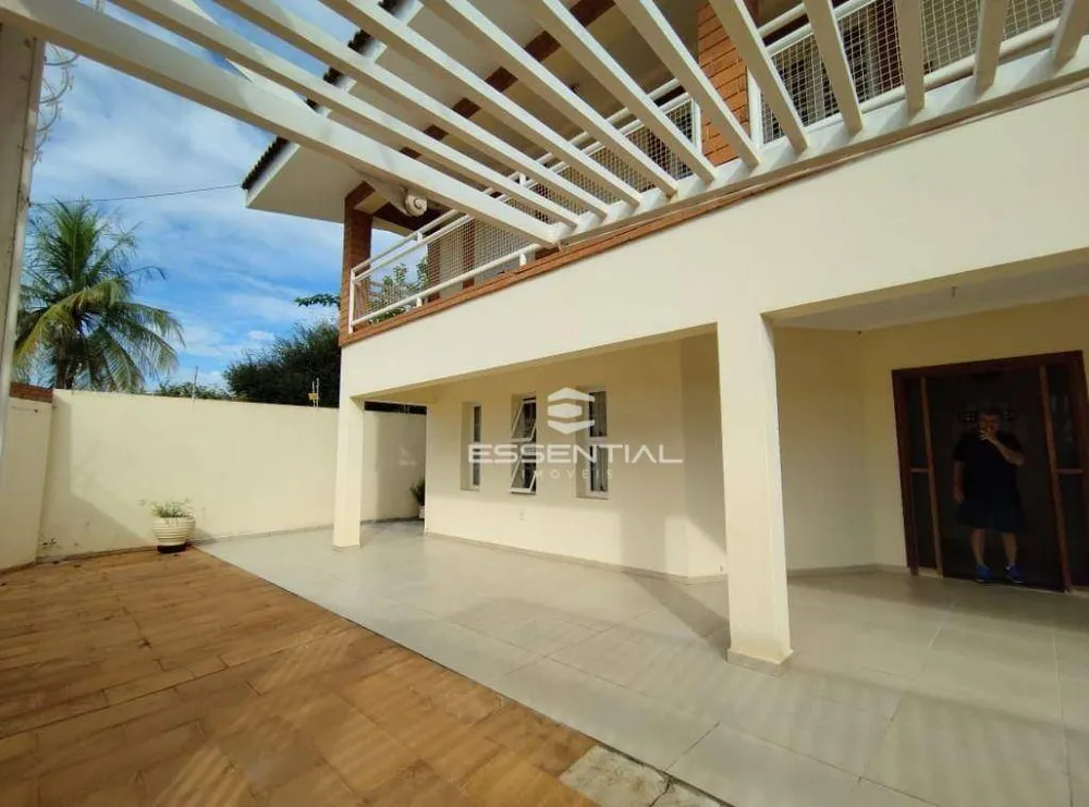 Casa, 4 quartos, 300 m² - Foto 2