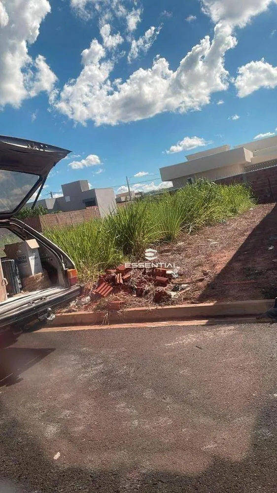 Loteamento e Condomínio, 210 m² - Foto 1