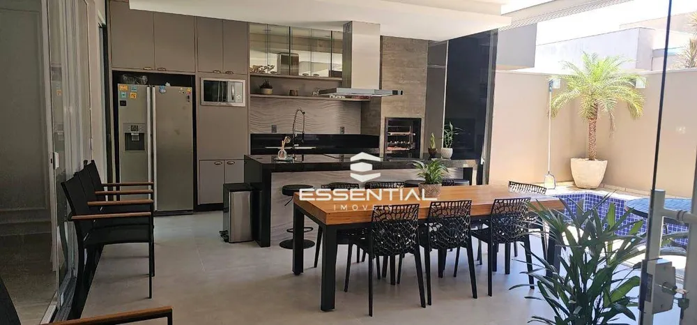 Sobrado, 3 quartos, 300 m² - Foto 2