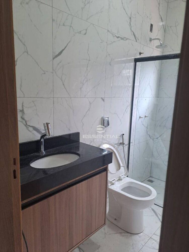 Casa à venda com 3 quartos, 158m² - Foto 3