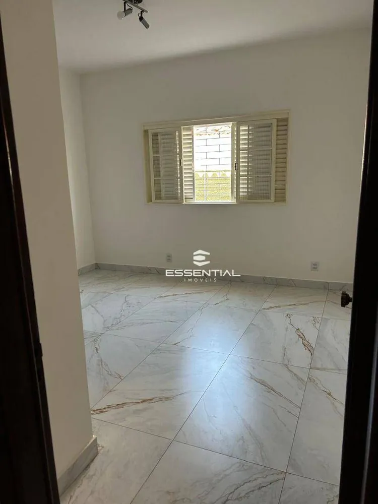 Casa, 4 quartos, 262 m² - Foto 9