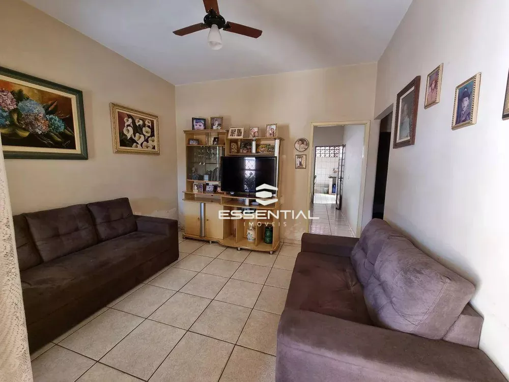 Casa, 4 quartos, 190 m² - Foto 1