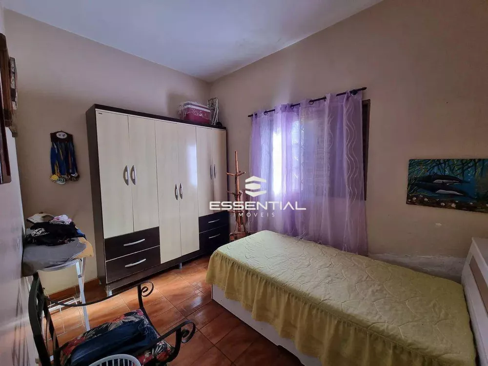 Casa, 4 quartos, 190 m² - Foto 2