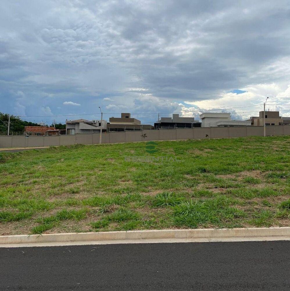 Loteamento e Condomínio, 300 m² - Foto 1