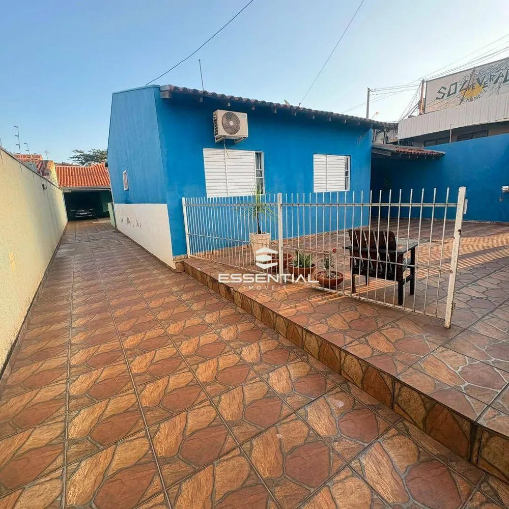 Casa, 5 quartos, 180 m² - Foto 1