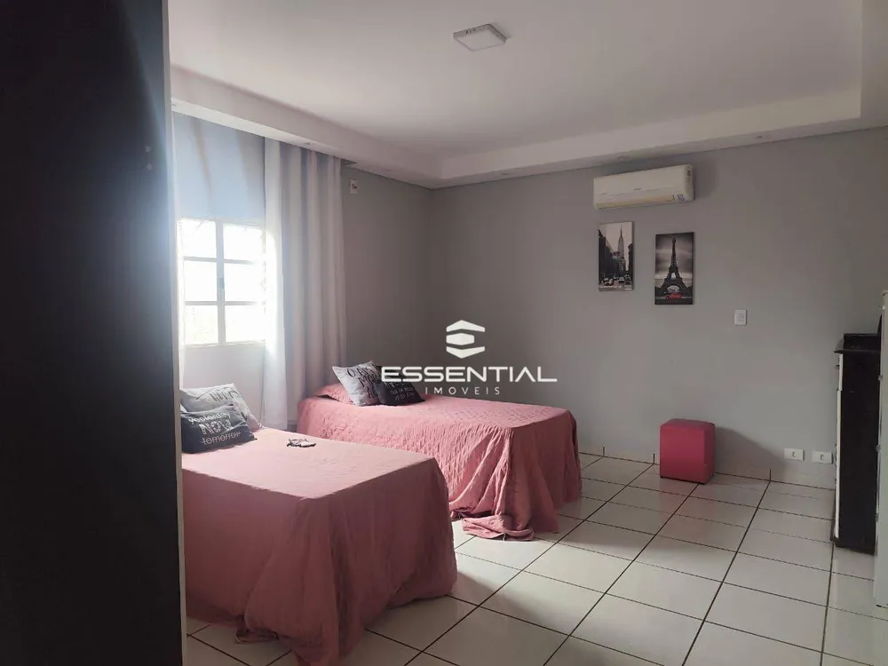 Chácara, 3 quartos, 1000 m² - Foto 2