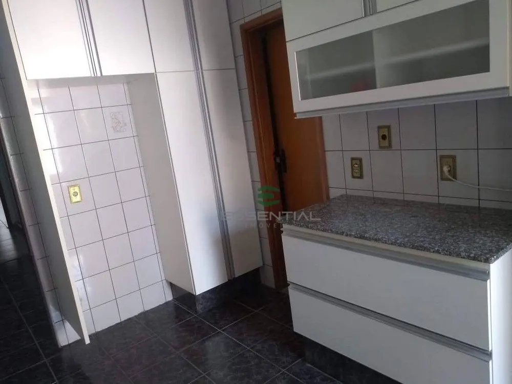 Casa, 4 quartos, 300 m² - Foto 5