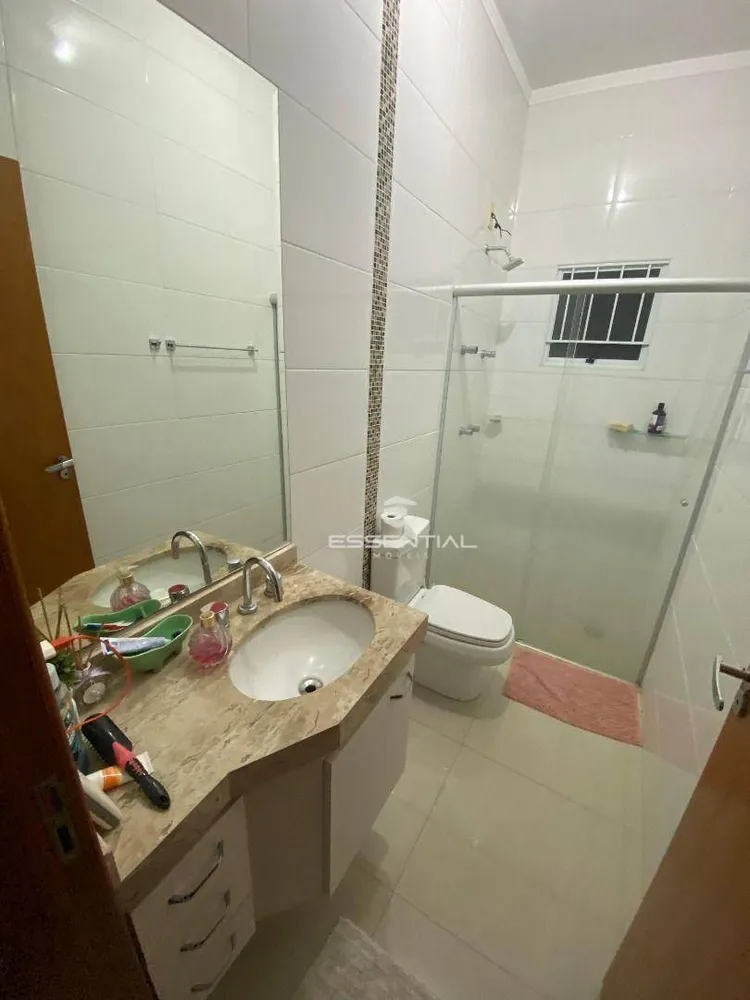 Casa, 3 quartos, 165 m² - Foto 1