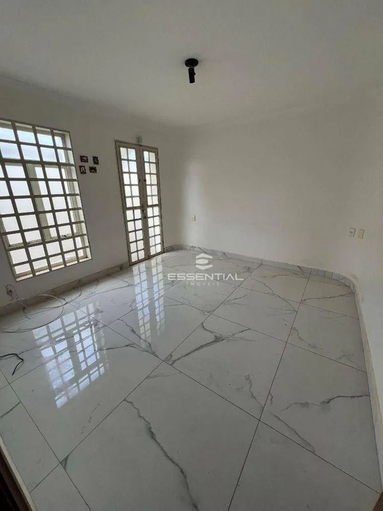 Sobrado, 3 quartos, 480 m² - Foto 2
