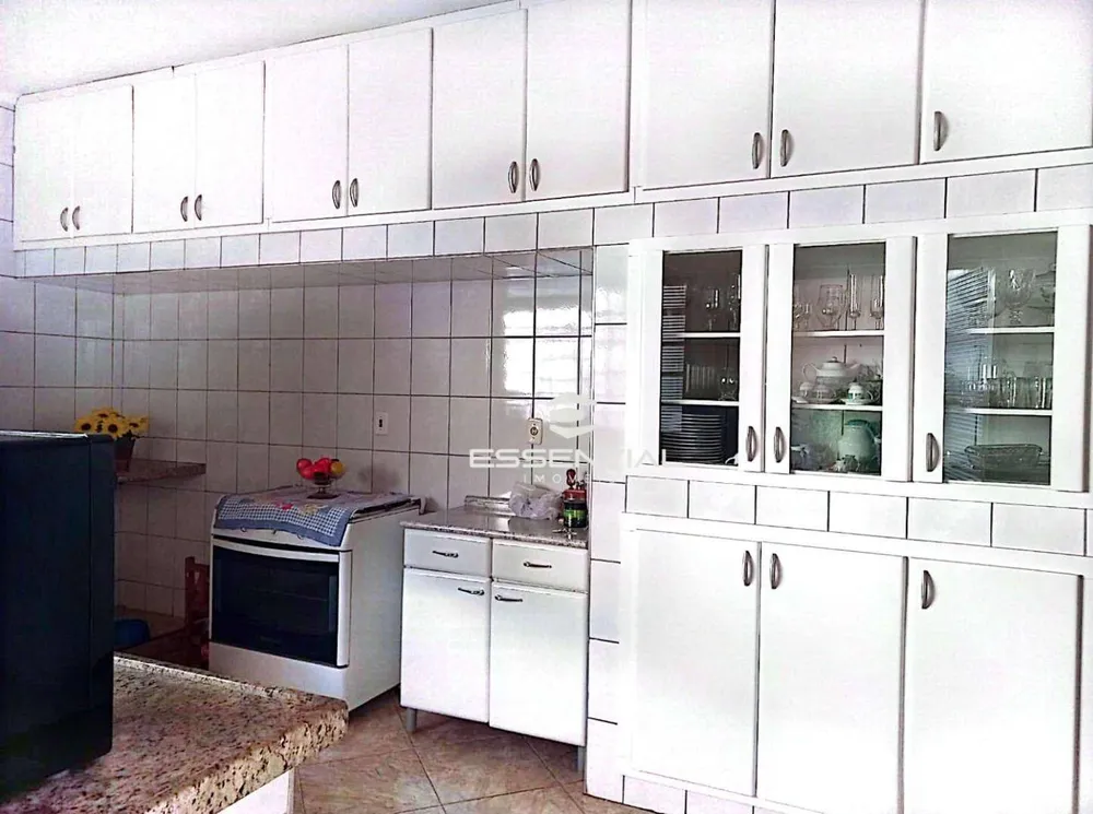Casa, 3 quartos, 234 m² - Foto 3