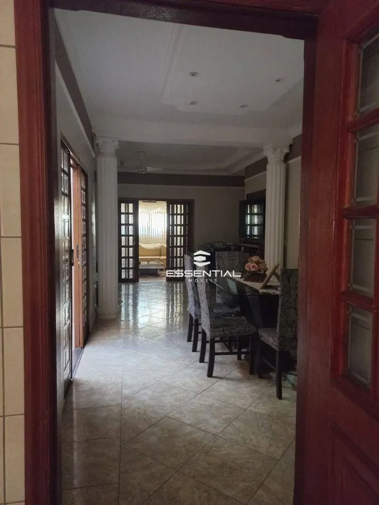 Casa, 3 quartos, 234 m² - Foto 4