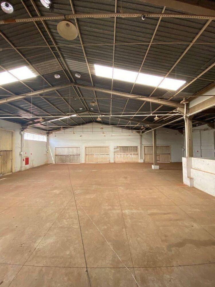 Depósito-Galpão-Armazém para alugar, 1061m² - Foto 1