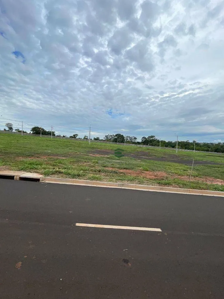 Loteamento e Condomínio, 300 m² - Foto 1