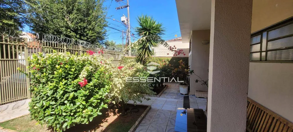 Casa, 5 quartos, 290 m² - Foto 1