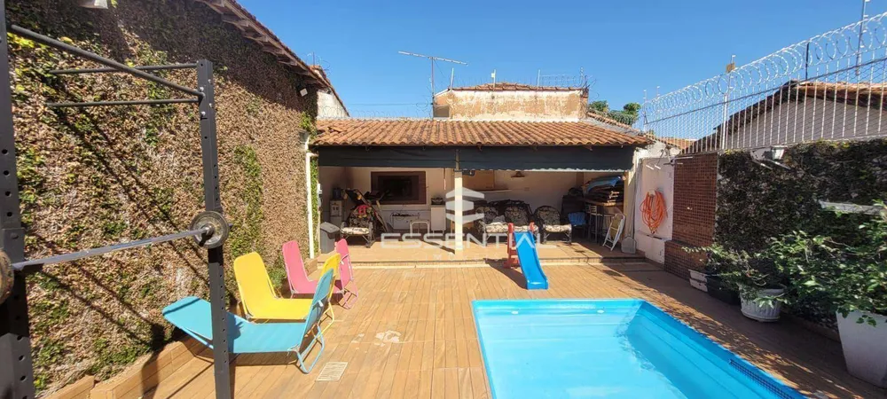 Casa, 5 quartos, 290 m² - Foto 4