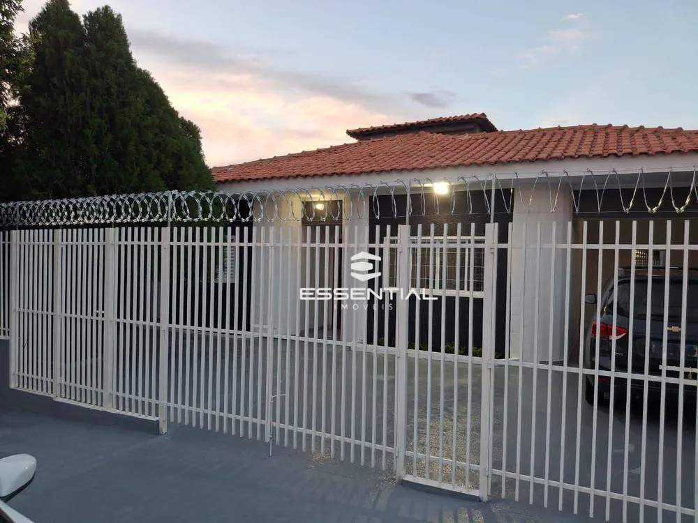Casa, 3 quartos, 230 m² - Foto 1