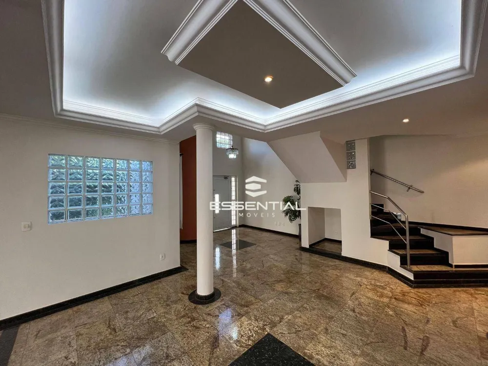 Sobrado, 4 quartos, 350 m² - Foto 1