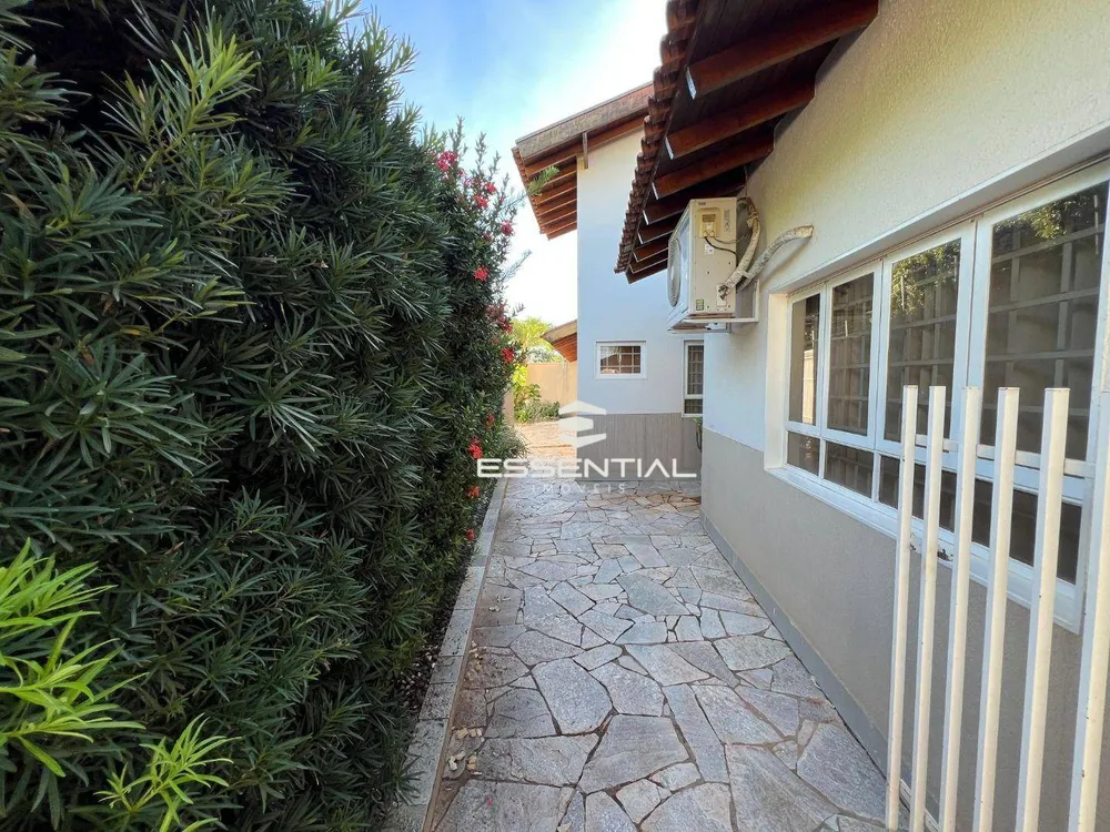 Sobrado, 4 quartos, 350 m² - Foto 2