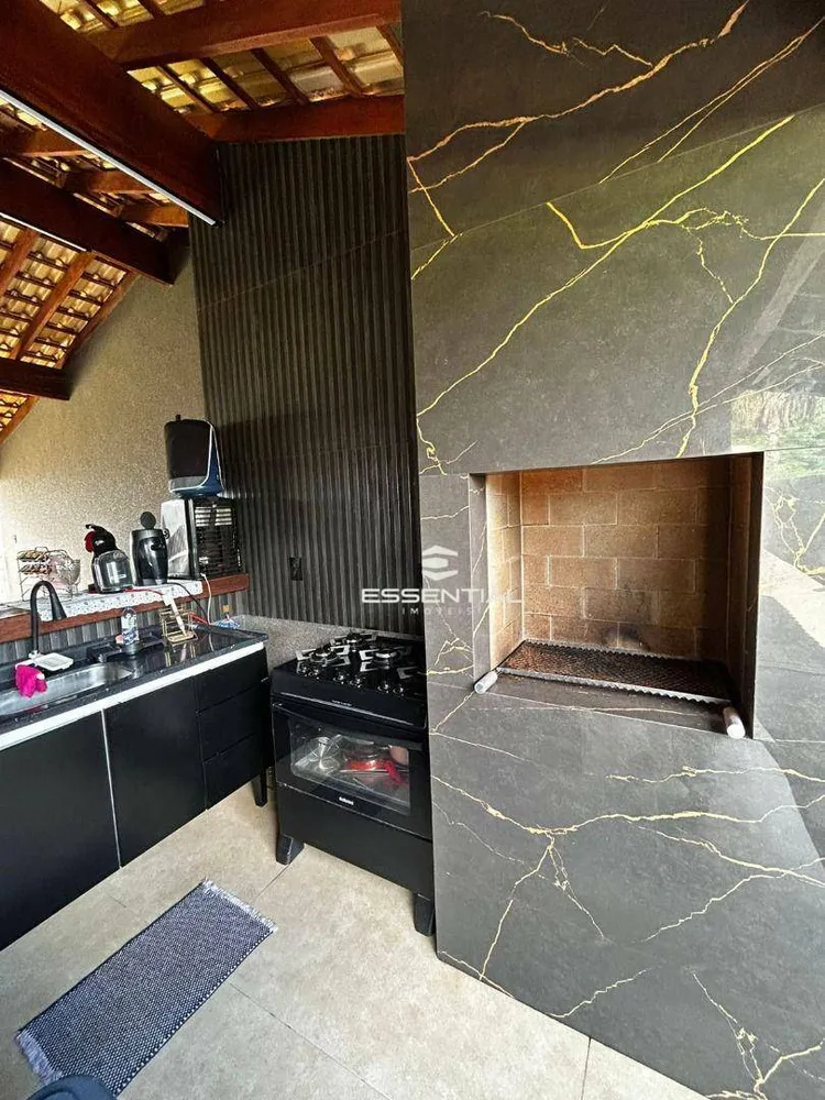 Chácara, 3 quartos, 1000 m² - Foto 1