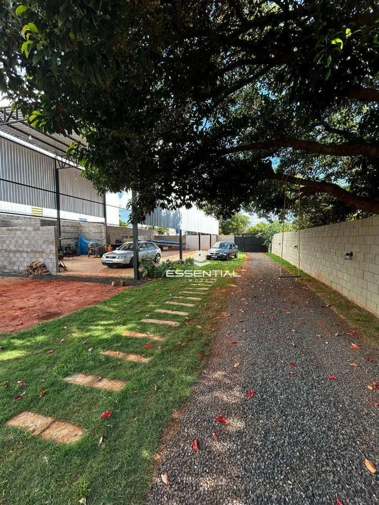 Chácara, 3 quartos, 1000 m² - Foto 2