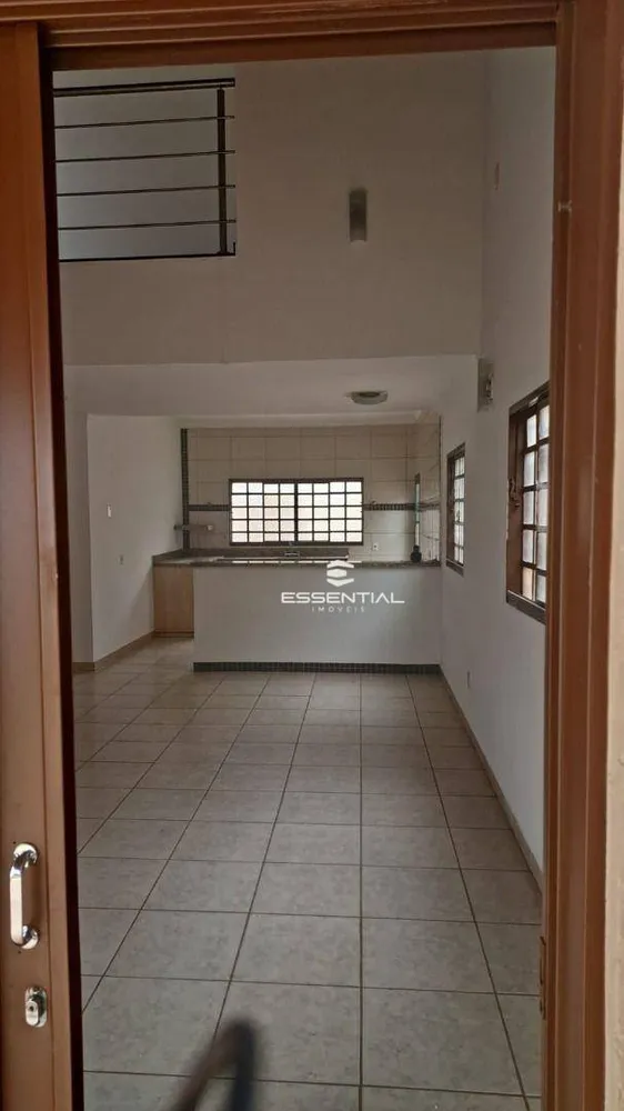 Casa, 3 quartos, 222 m² - Foto 3