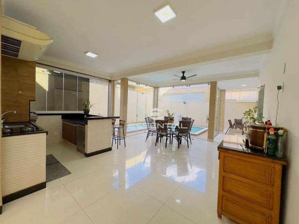 Casa, 4 quartos, 340 m² - Foto 3